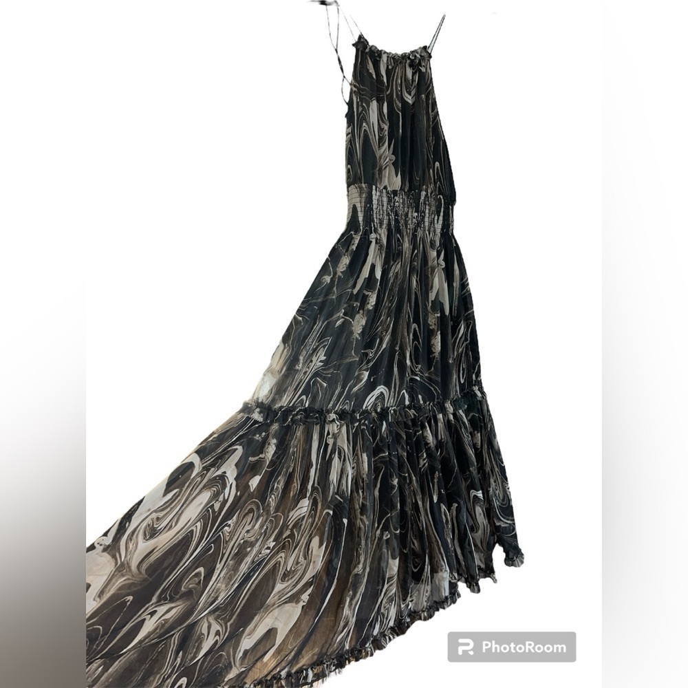 Banana Republic flowy, marble print Maxi Dress - Picture 2 of 9